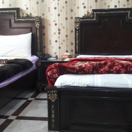 Patel Residency Guest House Karachi Buitenkant foto