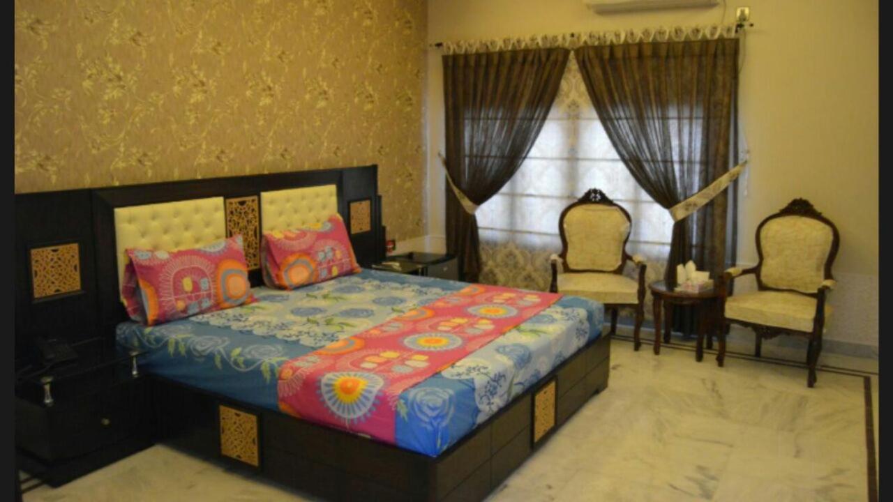 Patel Residency Guest House Karachi Buitenkant foto
