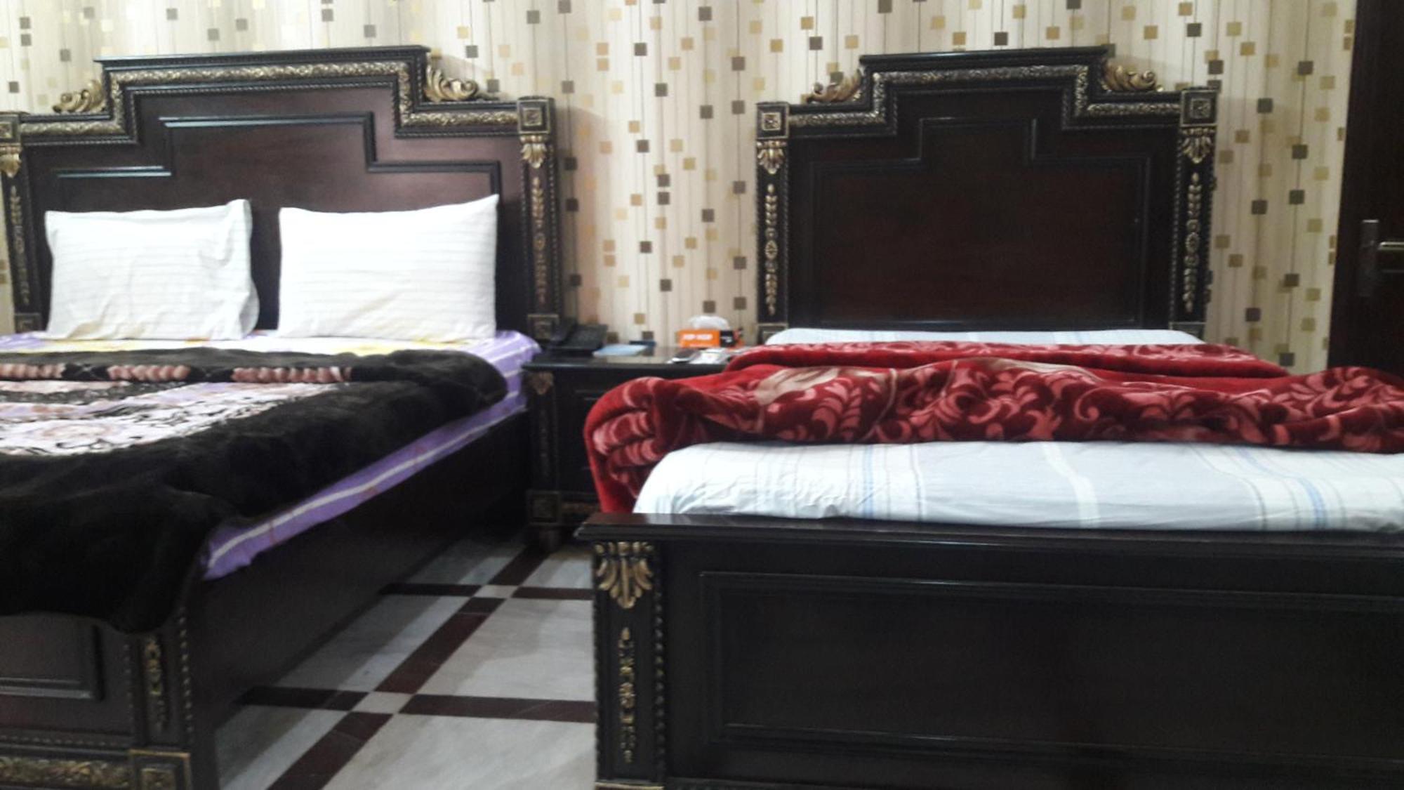 Patel Residency Guest House Karachi Buitenkant foto