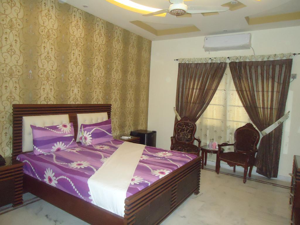 Patel Residency Guest House Karachi Buitenkant foto