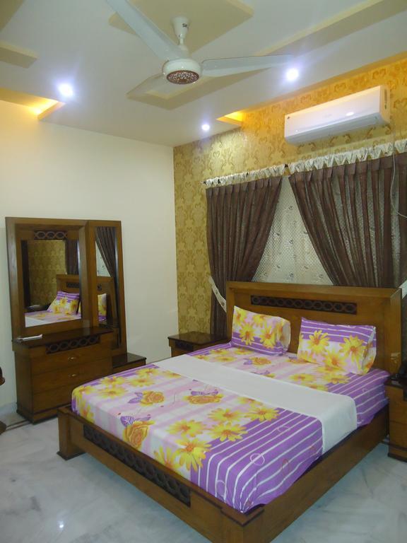 Patel Residency Guest House Karachi Buitenkant foto