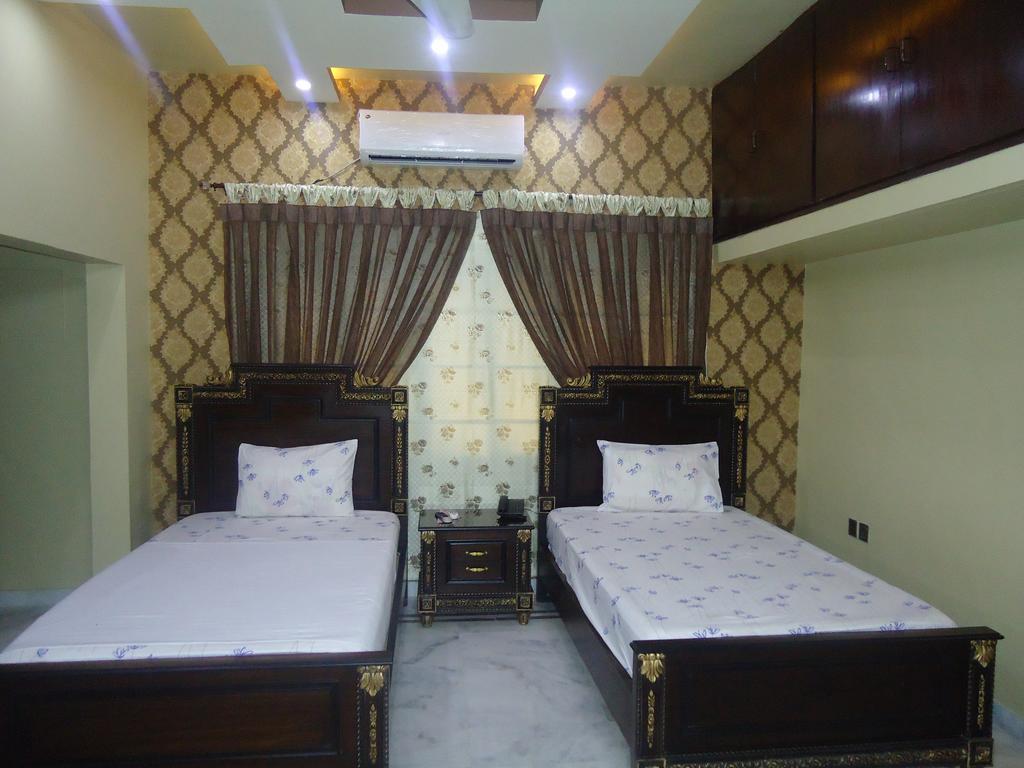 Patel Residency Guest House Karachi Buitenkant foto