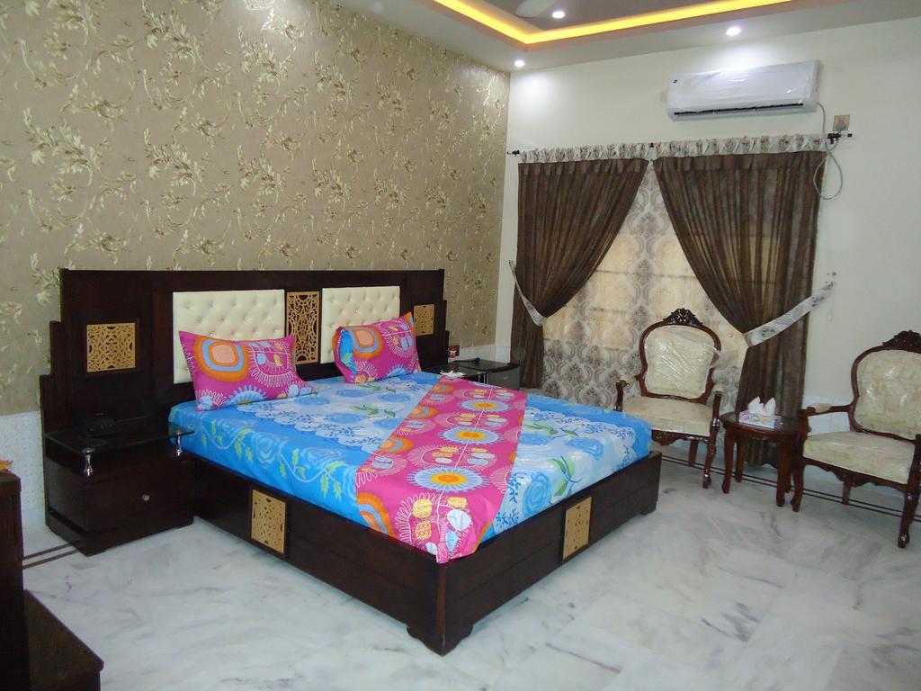 Patel Residency Guest House Karachi Buitenkant foto