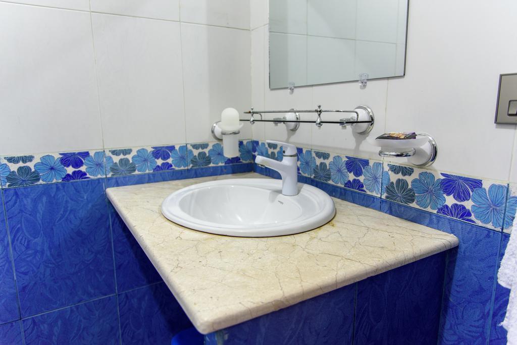 Patel Residency Guest House Karachi Buitenkant foto
