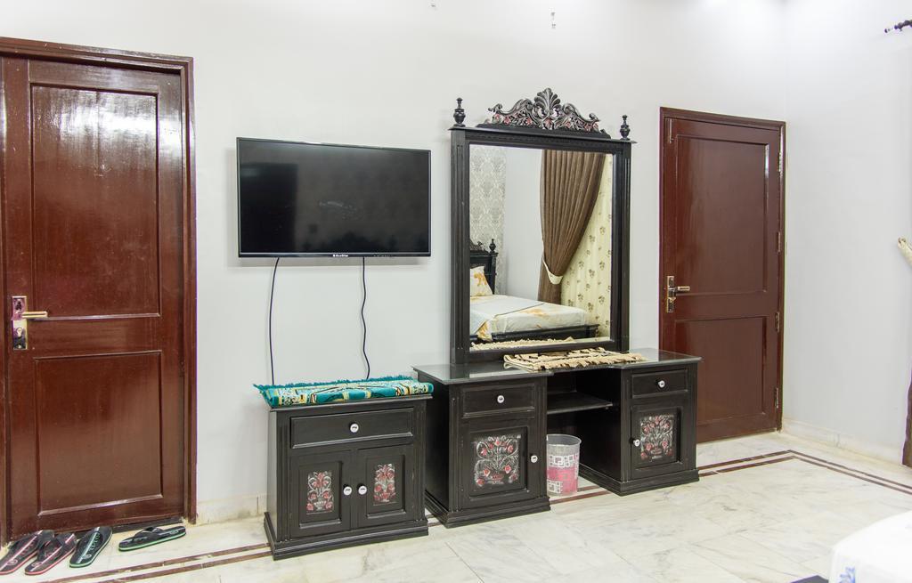 Patel Residency Guest House Karachi Buitenkant foto