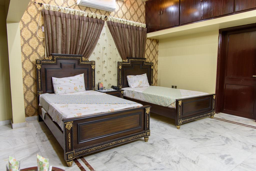 Patel Residency Guest House Karachi Buitenkant foto