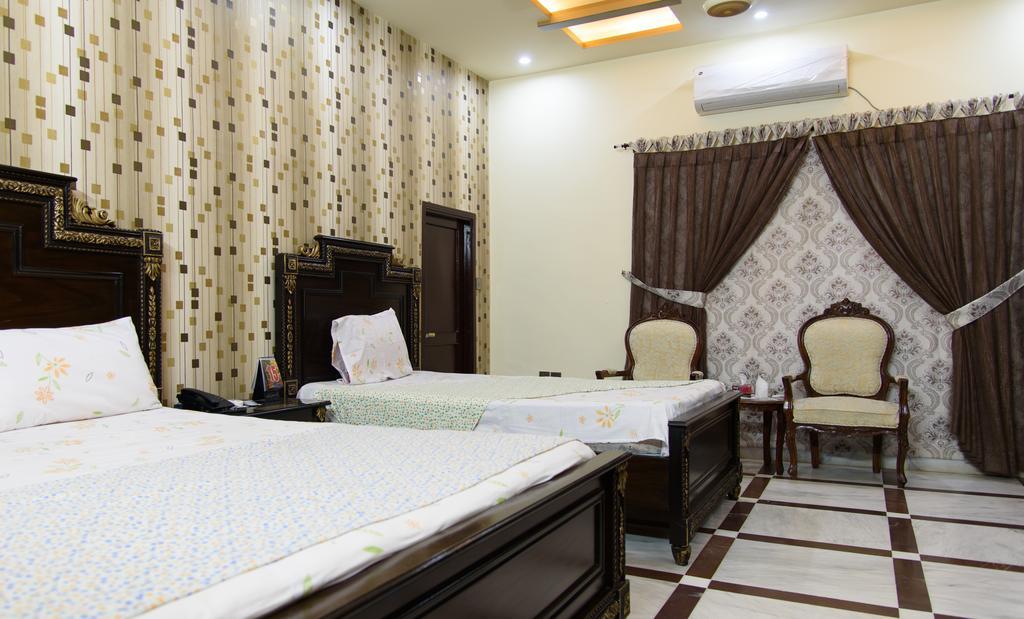 Patel Residency Guest House Karachi Buitenkant foto