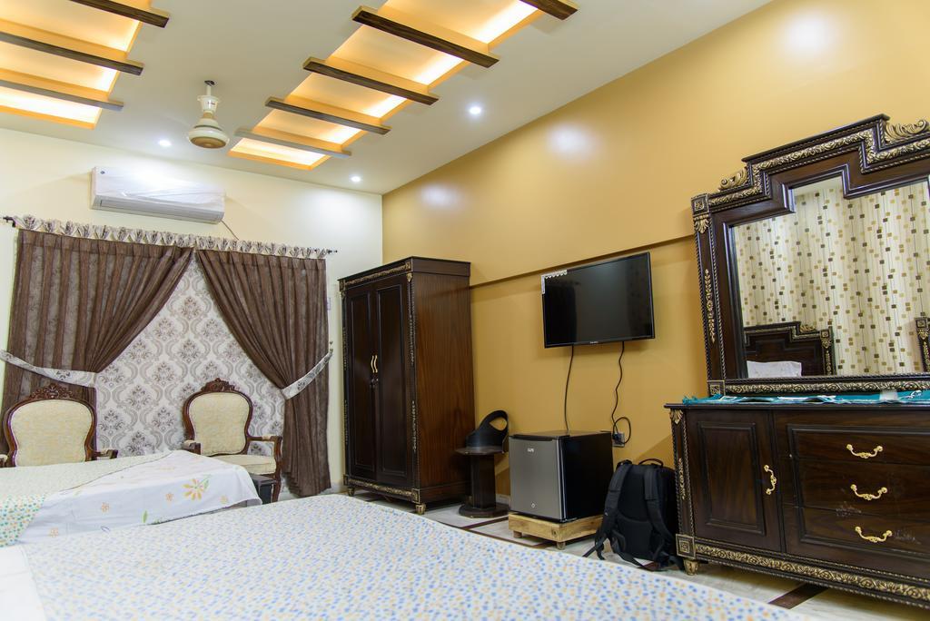 Patel Residency Guest House Karachi Buitenkant foto